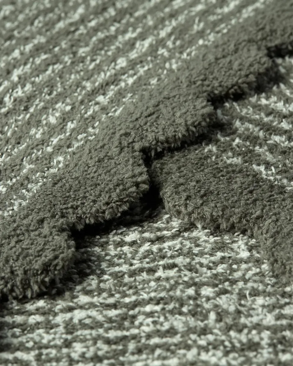 Barefoot Dreams CozyChic Scallop Stripe Throw, 54" x 72" | Thumbnail 4 Barefoot Dreams CozyChic Scallop Stripe Throw, 54" x 72" | Thumbnail 4