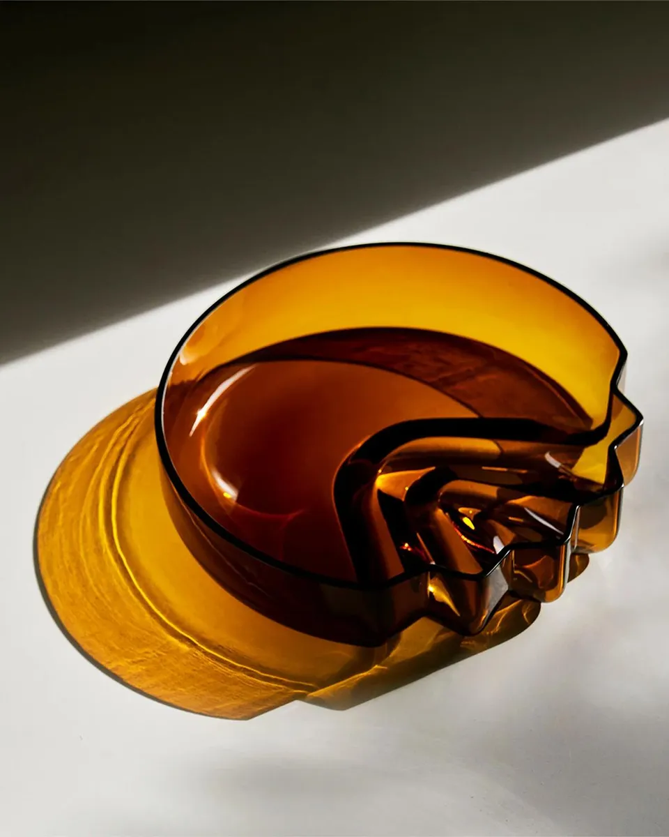 Zaha Hadid Design Pulse Glass Platter | Thumbnail 4