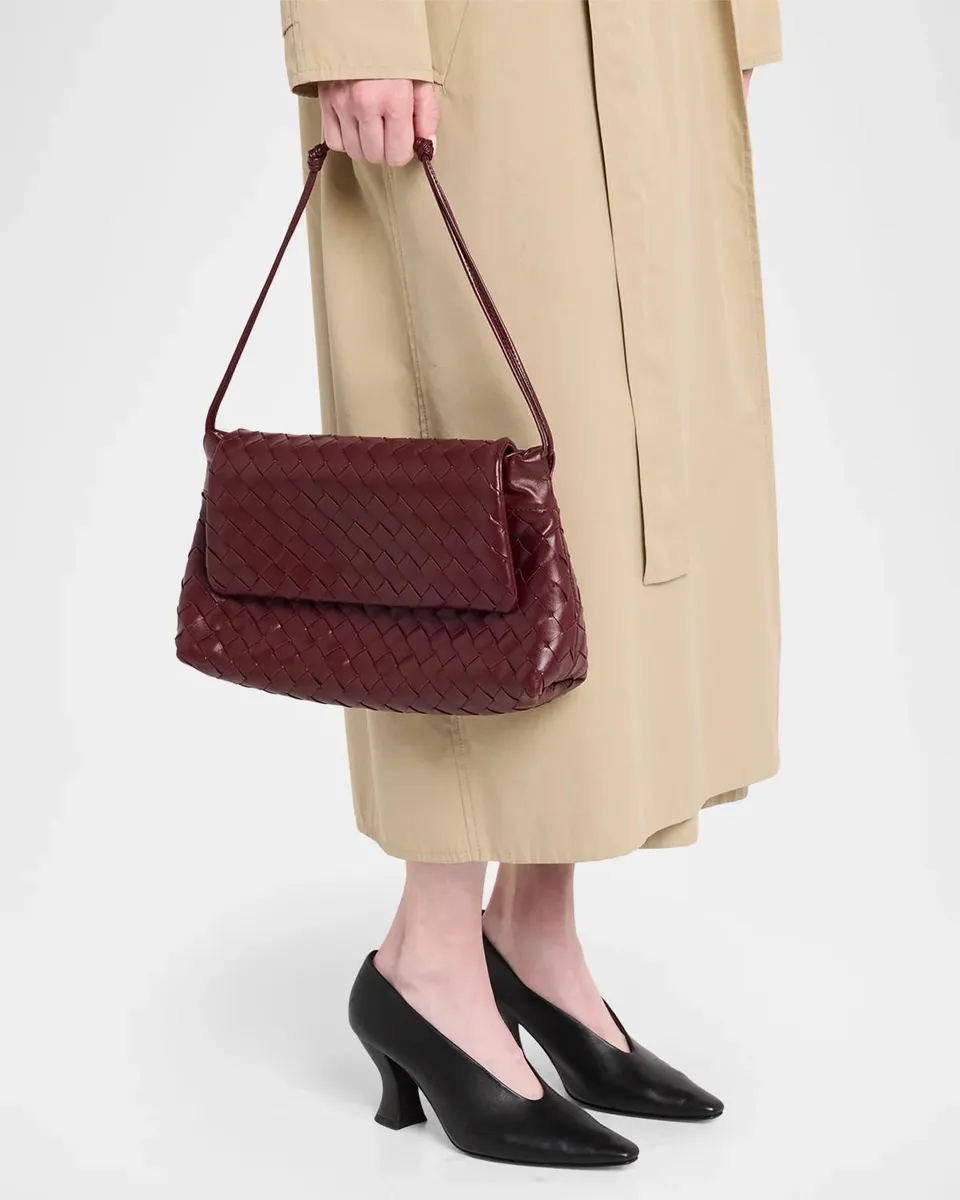 Bottega Veneta Giorno Leather Drawstring Shoulder Bag | Thumbnail 2