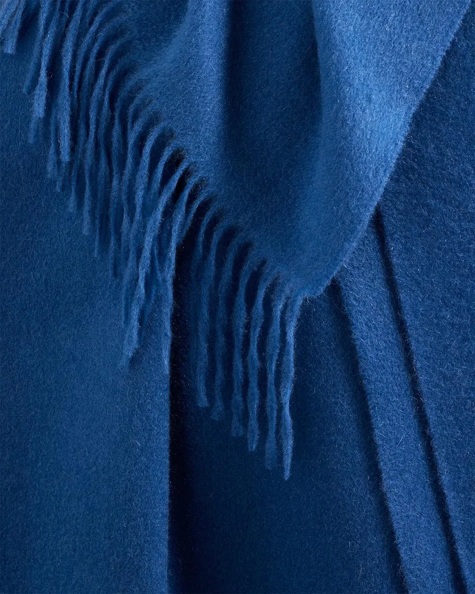 Sofia Cashmere Fringed Cashmere Throw Blanket, 56" x 72" | Thumbnail 4 Sofia Cashmere Fringed Cashmere Throw Blanket, 56" x 72" | Thumbnail 4