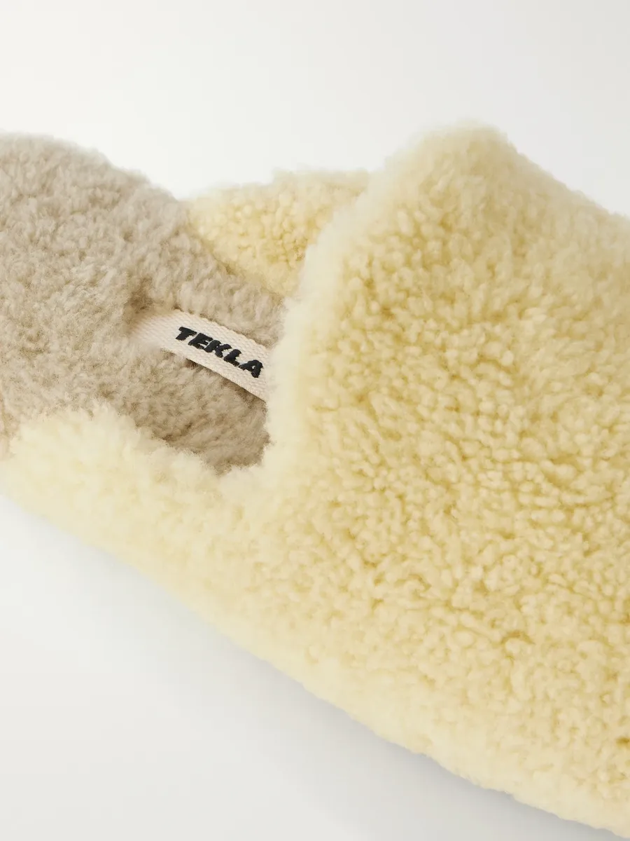 Tekla Auralee Two-Tone Shearling Slippers - Men | Thumbnail 4 Tekla Auralee Two-Tone Shearling Slippers - Men | Thumbnail 4