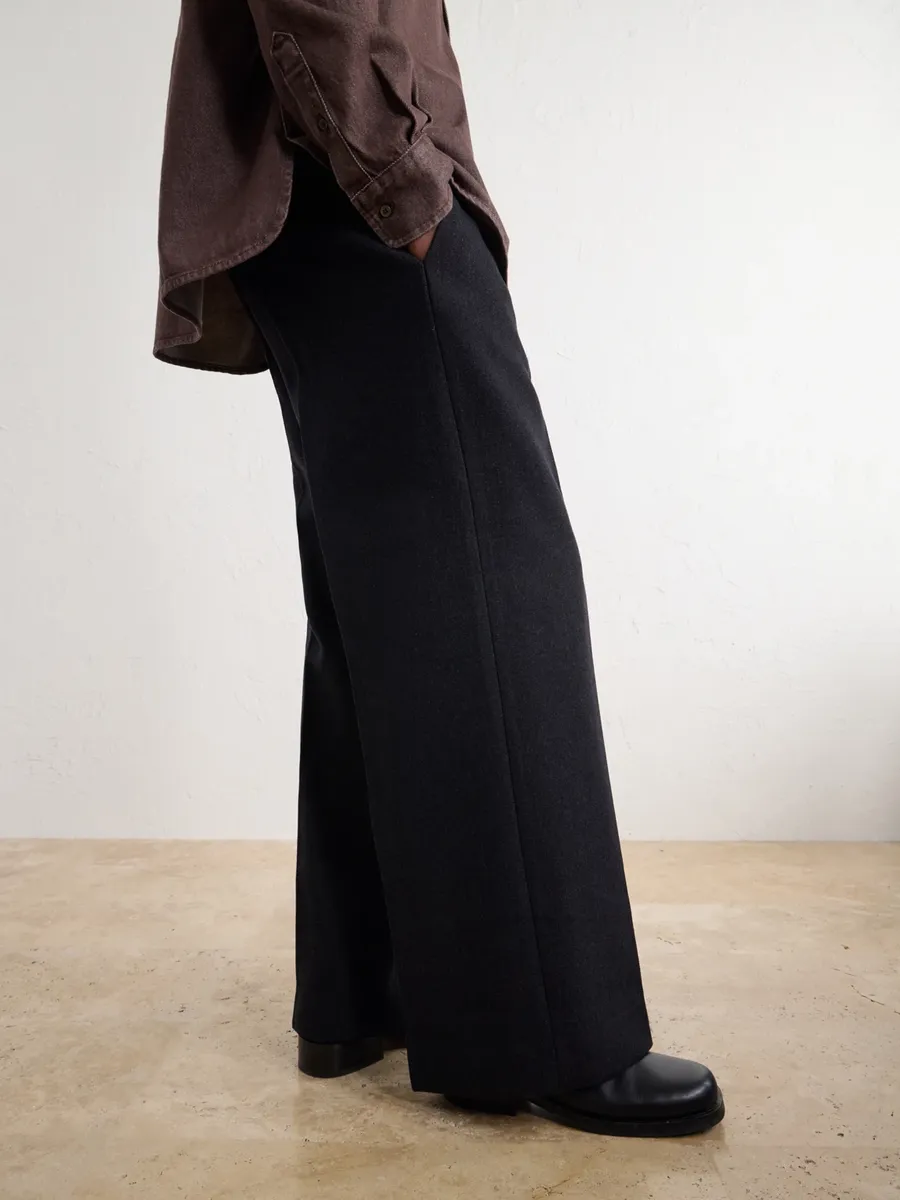 Jacquemus Tempo Wide-Leg Wool-Blend Woven Trousers - Men | Thumbnail 5 Jacquemus Tempo Wide-Leg Wool-Blend Woven Trousers - Men | Thumbnail 5