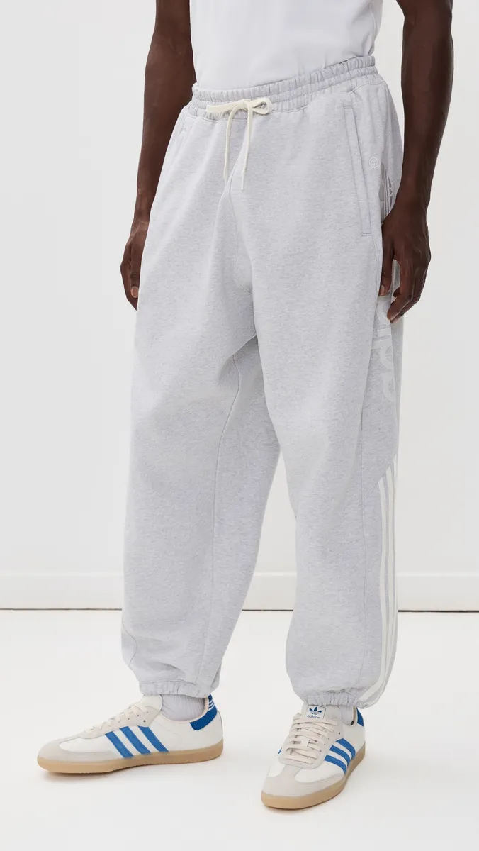 Adidas Blocked Signature Sweatpants | Thumbnail 3 Adidas Blocked Signature Sweatpants | Thumbnail 3