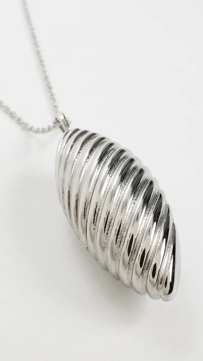 Heaven Mayhem Fawn Necklace | Thumbnail 5