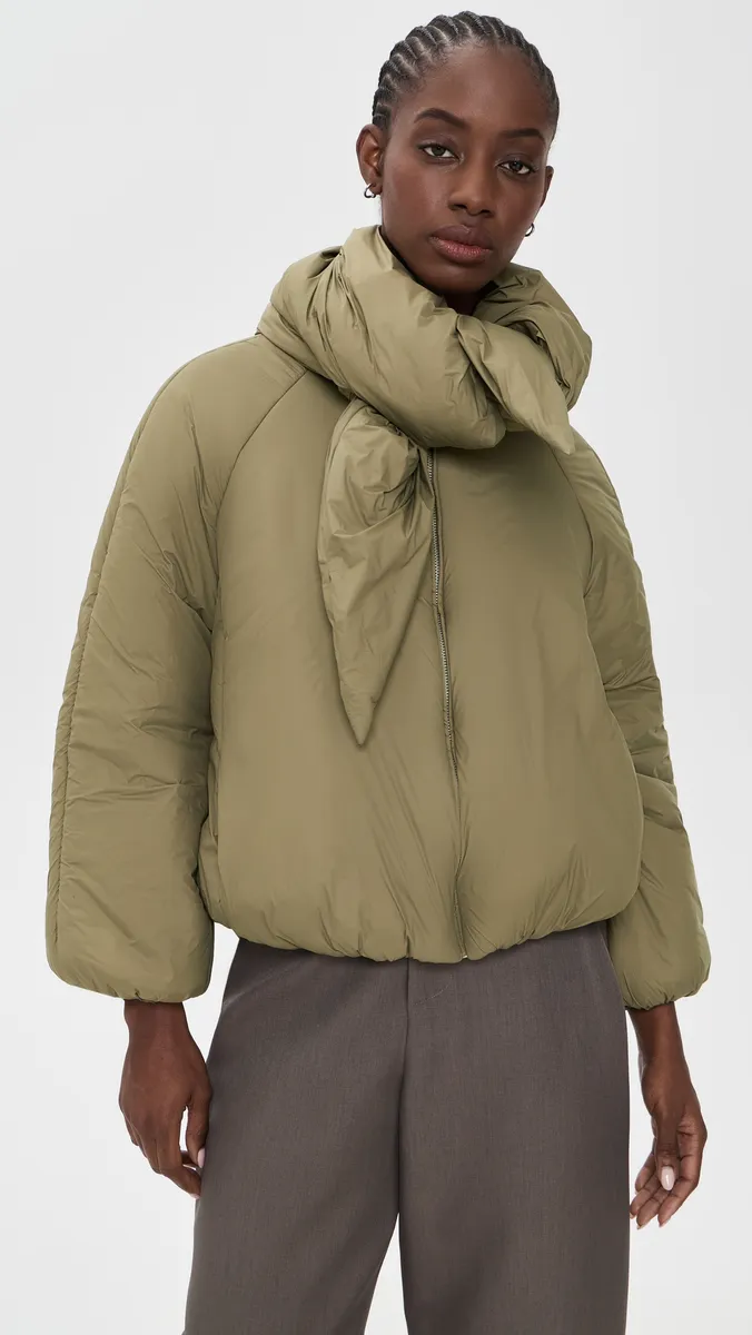 MEIMEIJ Cropped Quilted Scarf Collar Puffer Jacket | Thumbnail 2 MEIMEIJ Cropped Quilted Scarf Collar Puffer Jacket | Thumbnail 2