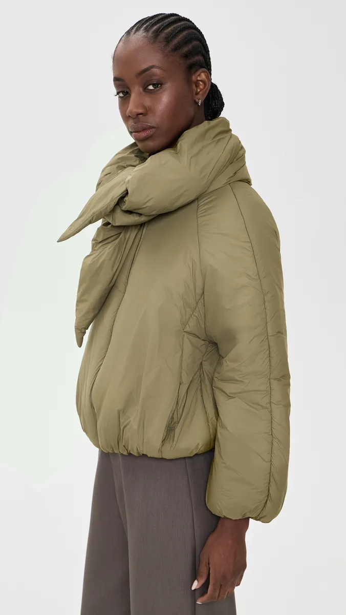 MEIMEIJ Cropped Quilted Scarf Collar Puffer Jacket | Thumbnail 4 MEIMEIJ Cropped Quilted Scarf Collar Puffer Jacket | Thumbnail 4