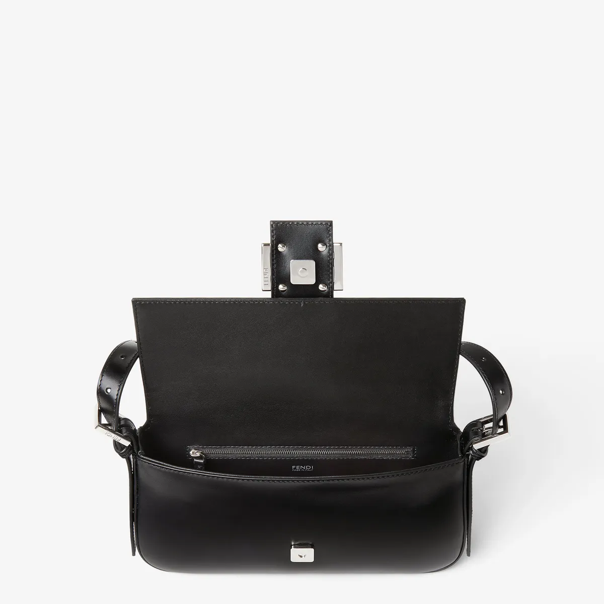 Fendi Baguette 26424 Leather Bag | Thumbnail 7