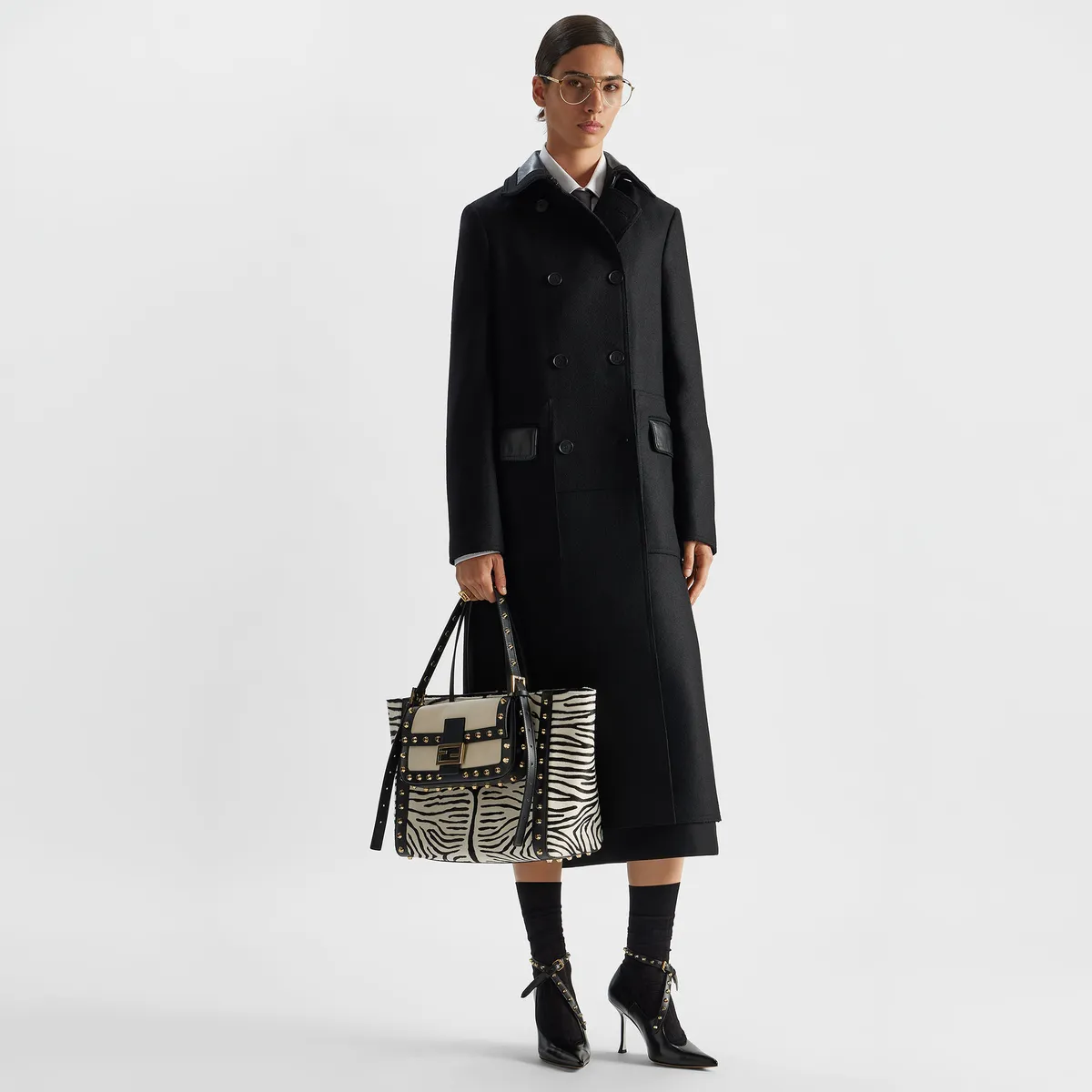 Fendi Baguette 26424 Pergamena Leather Bag with Studs | Thumbnail 9
