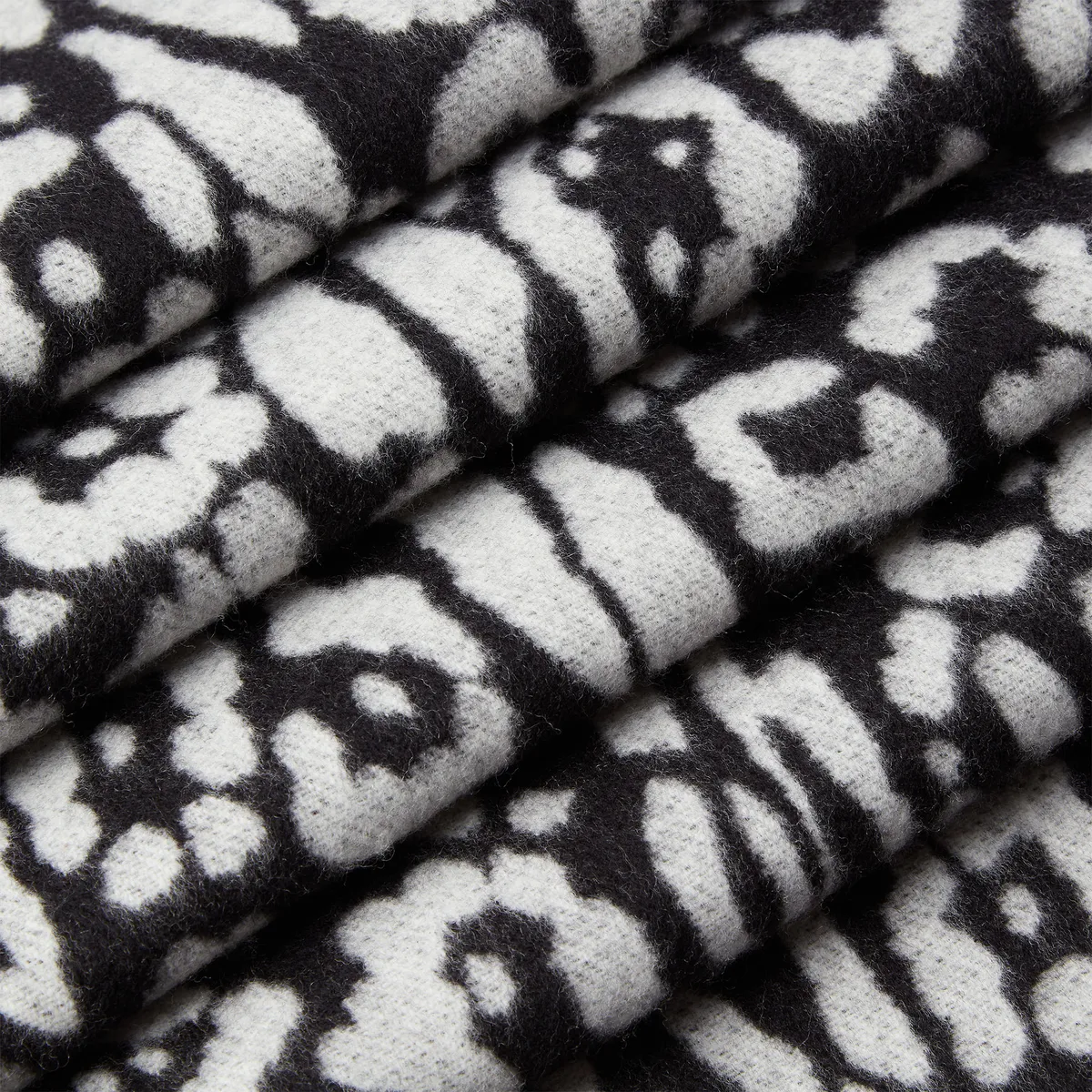 Fendi Wool Scarf with Animalier Jaguar Motif | Thumbnail 2
