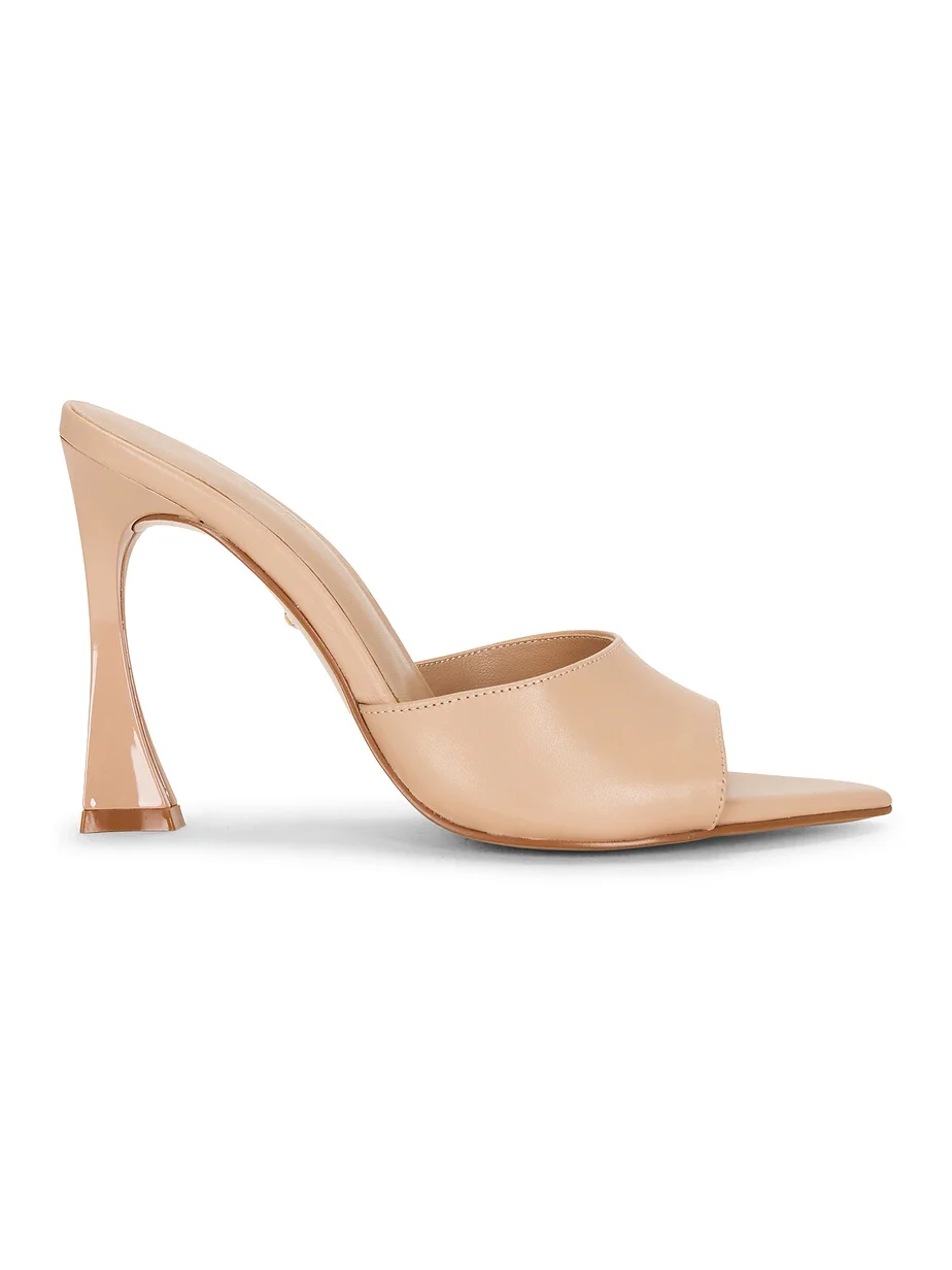 Cristina Sandal