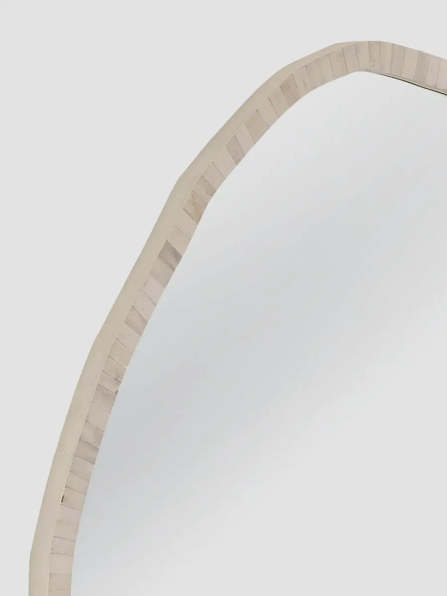 Bassett Mirror Tylerton Wall Mirror | Thumbnail 4 Bassett Mirror Tylerton Wall Mirror | Thumbnail 4