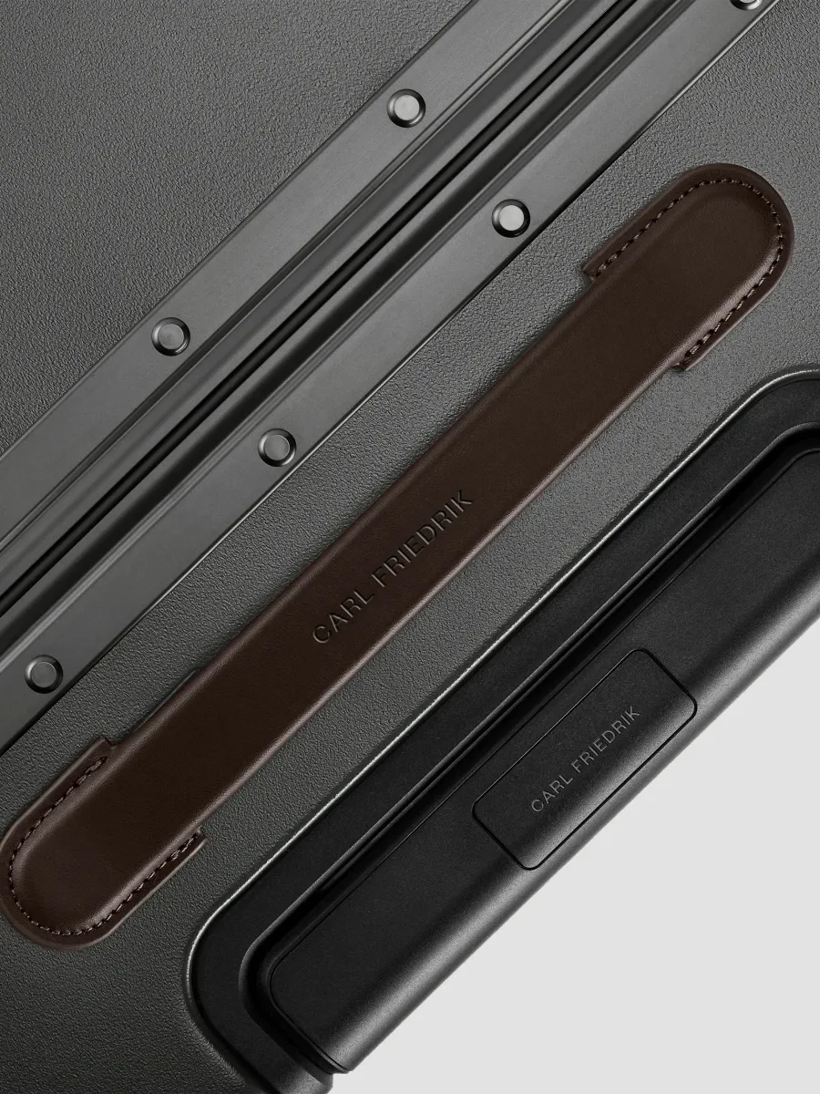 Carl Friedrik Men Hybrid The Large Check-In Spinner Suitcase | Thumbnail 6 Carl Friedrik Men Hybrid The Large Check-In Spinner Suitcase | Thumbnail 6
