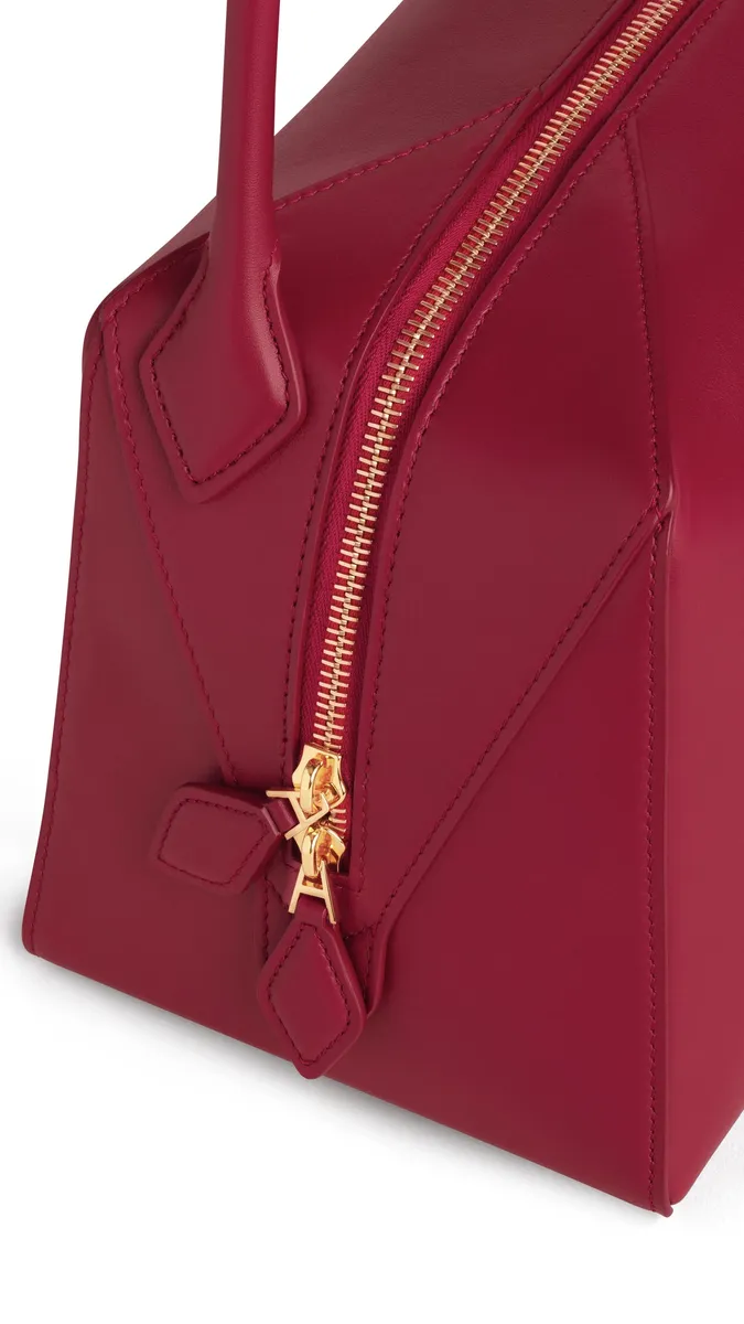 Alaïa Le Bouledogue Bag In Calfskin | Thumbnail 3
