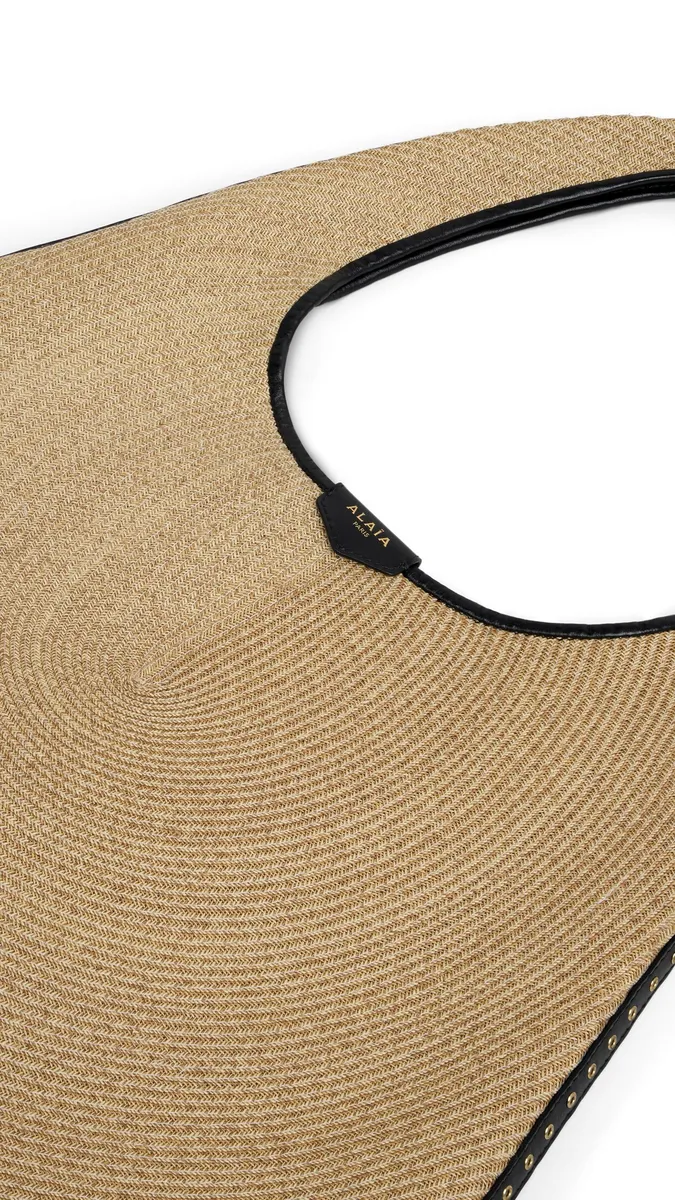 Alaïa One Piece Hobo Bag In Paper Straw | Thumbnail 2 Alaïa One Piece Hobo Bag In Paper Straw | Thumbnail 2
