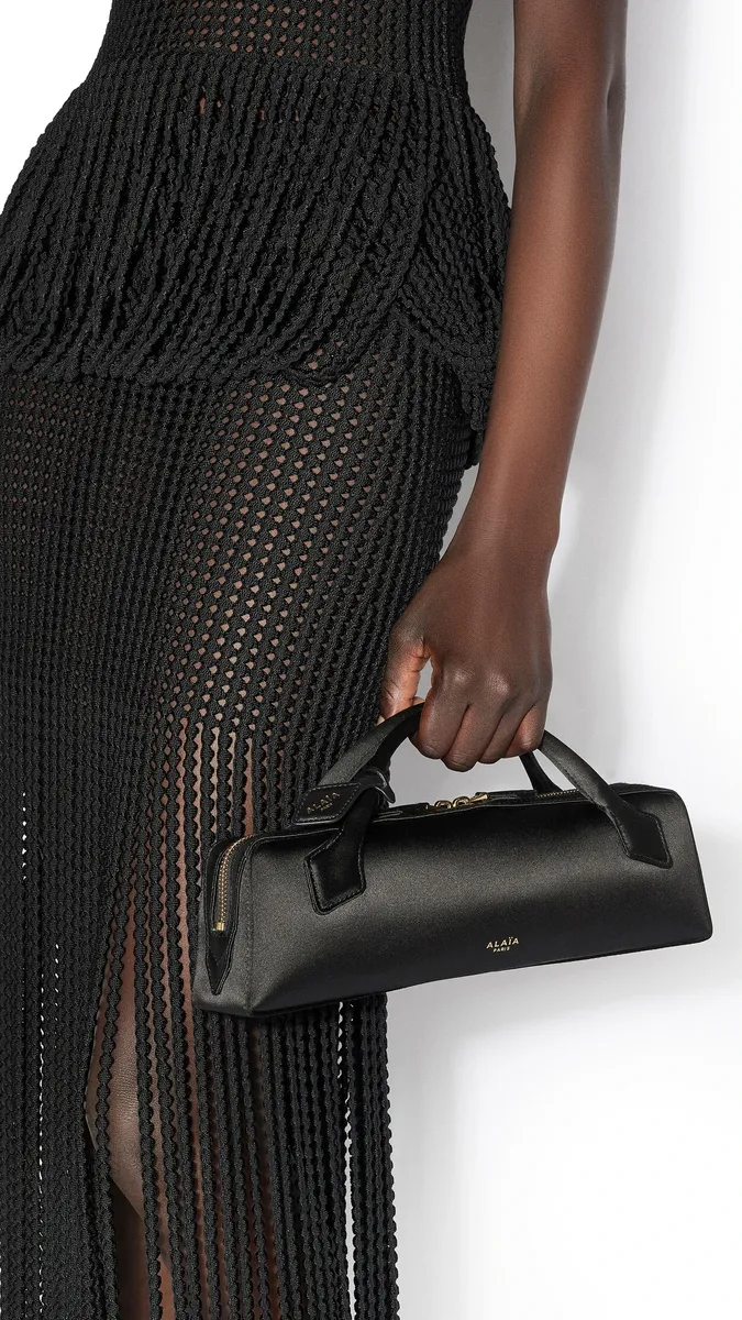 Alaïa Le Teckel Clutch In Satin | Thumbnail 4 Alaïa Le Teckel Clutch In Satin | Thumbnail 4