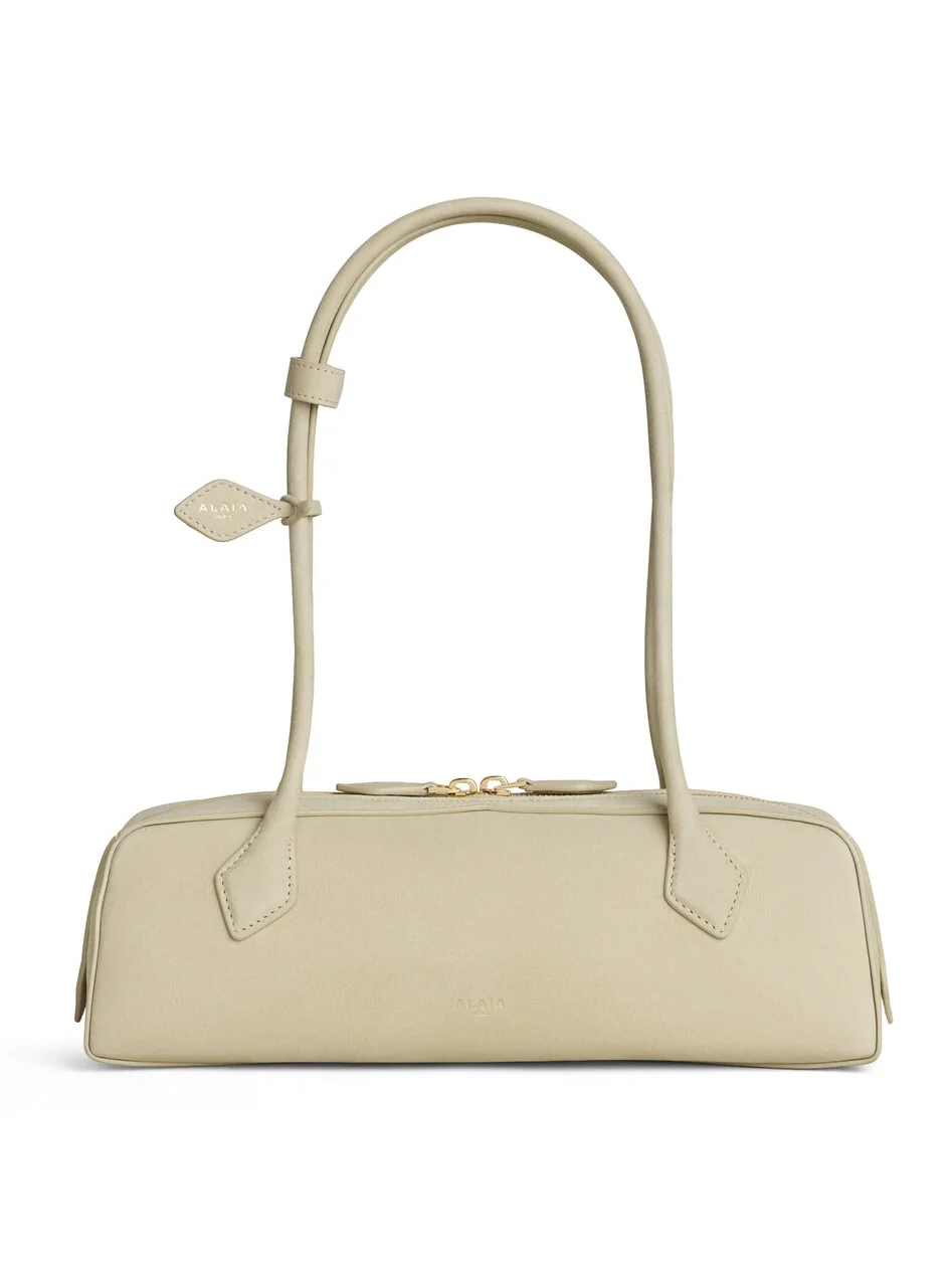 Alaïa Le Teckel Medium Bag In Nubuck