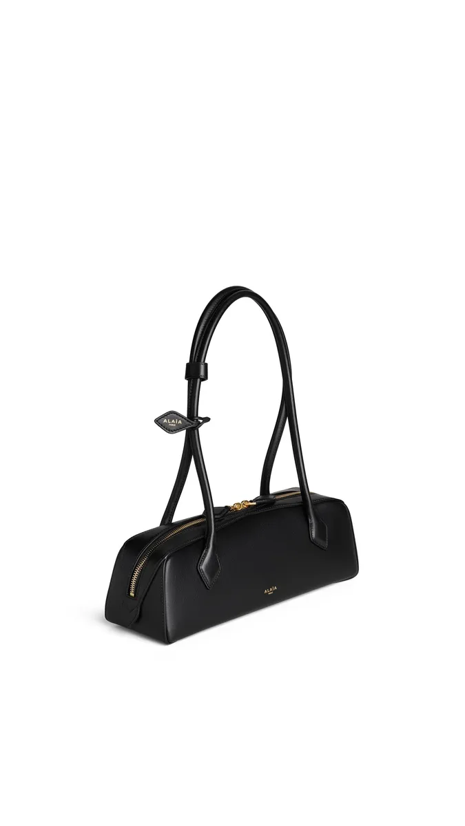 Alaïa Le Teckel Medium Bag In Calfskin | Thumbnail 2 Alaïa Le Teckel Medium Bag In Calfskin | Thumbnail 2