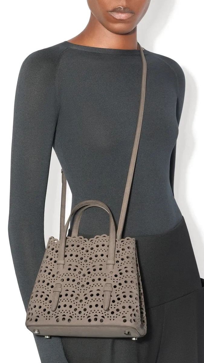Alaïa Mina 20 In Perforated Vienne Nubuck | Thumbnail 4 Alaïa Mina 20 In Perforated Vienne Nubuck | Thumbnail 4