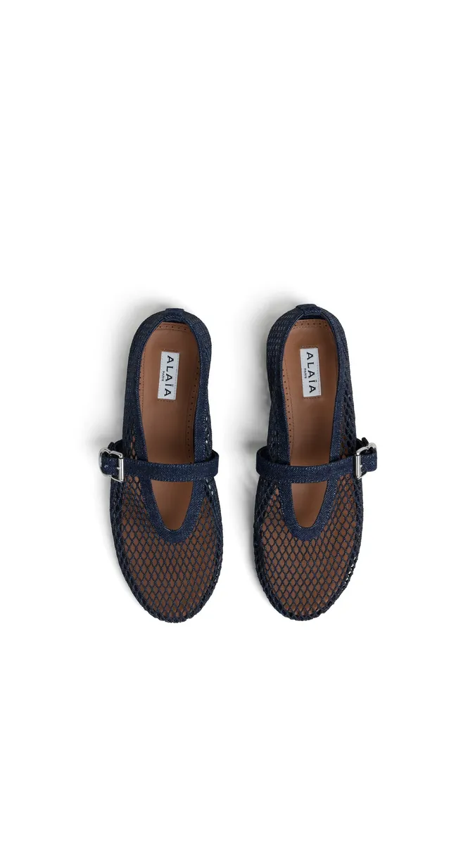 Alaïa Ballet Flats In Denim Fishnet | Thumbnail 4