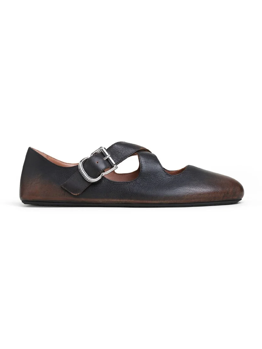 Alaïa Criss Cross Ballet Flats In Aged Leather