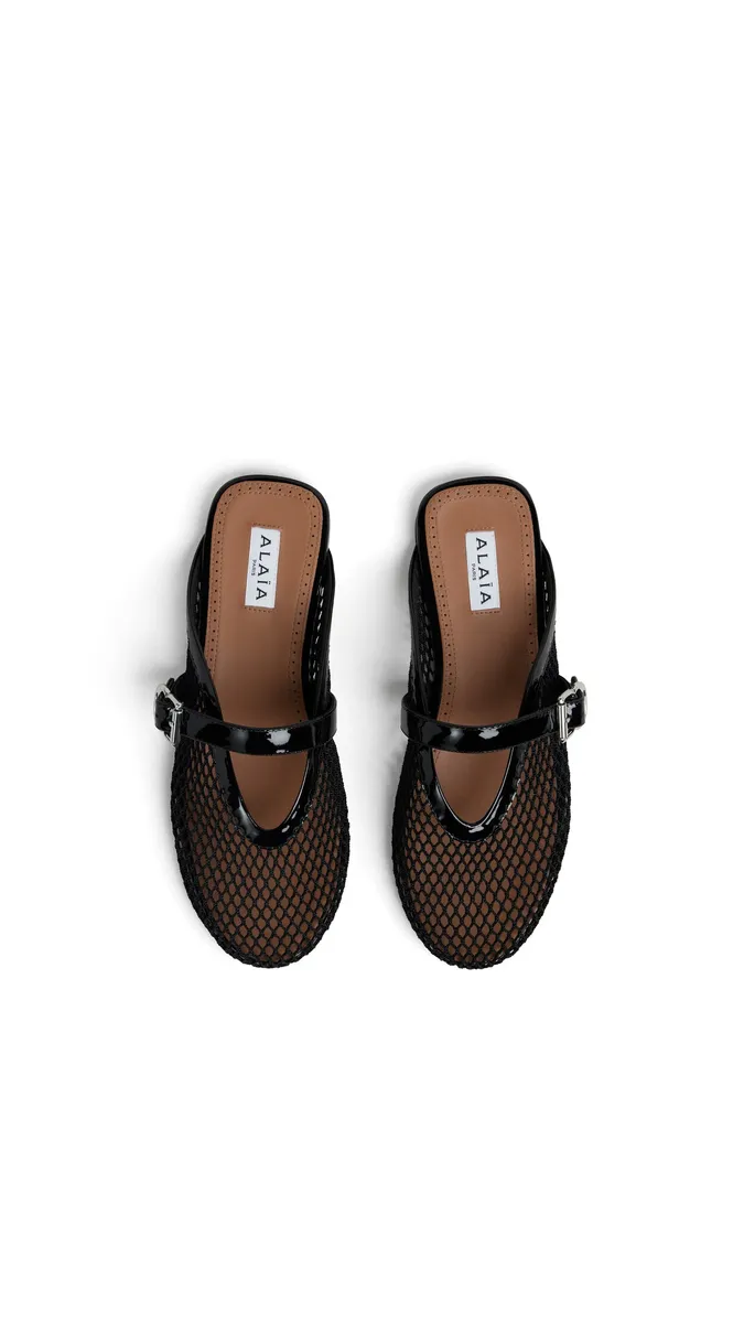 Alaïa Flat Mules In Fishnet | Thumbnail 4