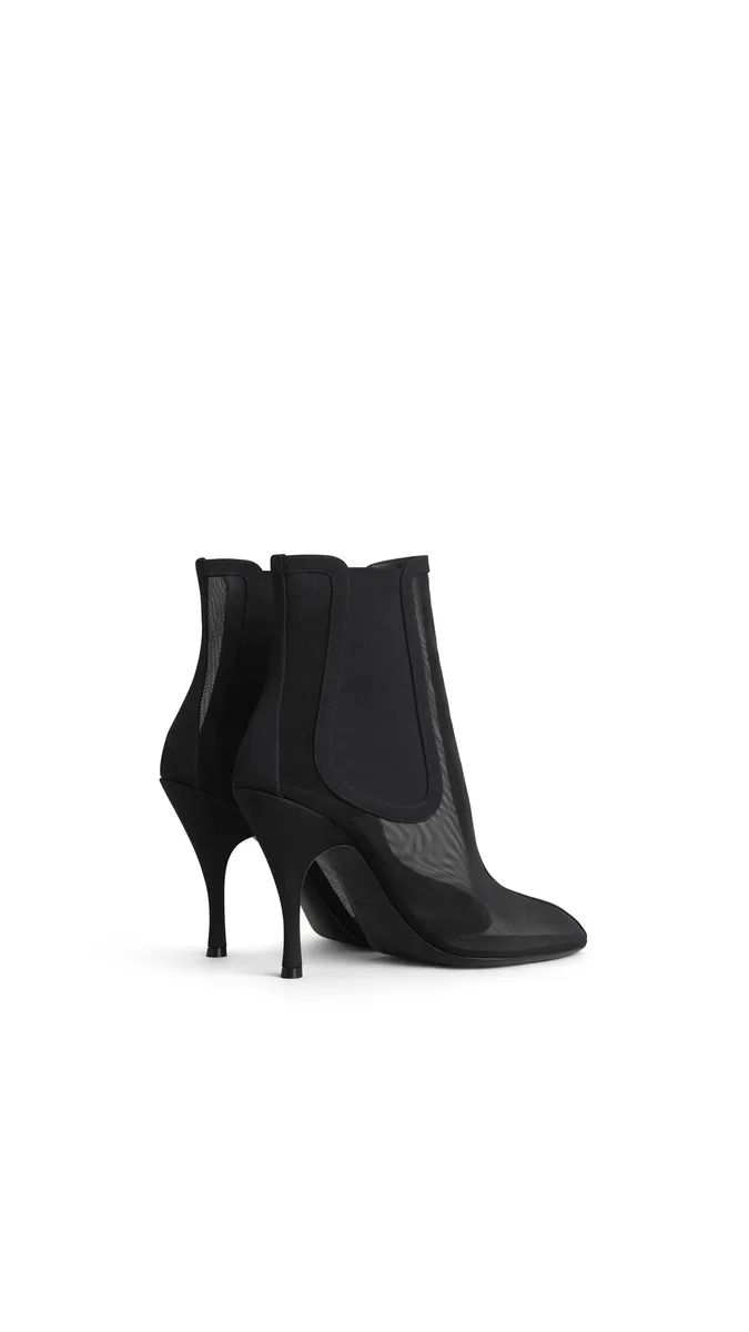Alaïa Heeled Chelsea Boots In Mesh | Thumbnail 3 Alaïa Heeled Chelsea Boots In Mesh | Thumbnail 3