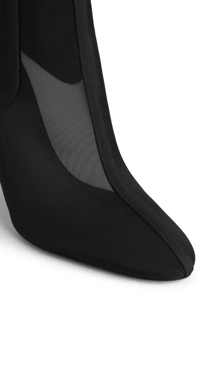 Alaïa Heeled Chelsea Boots In Mesh | Thumbnail 4 Alaïa Heeled Chelsea Boots In Mesh | Thumbnail 4