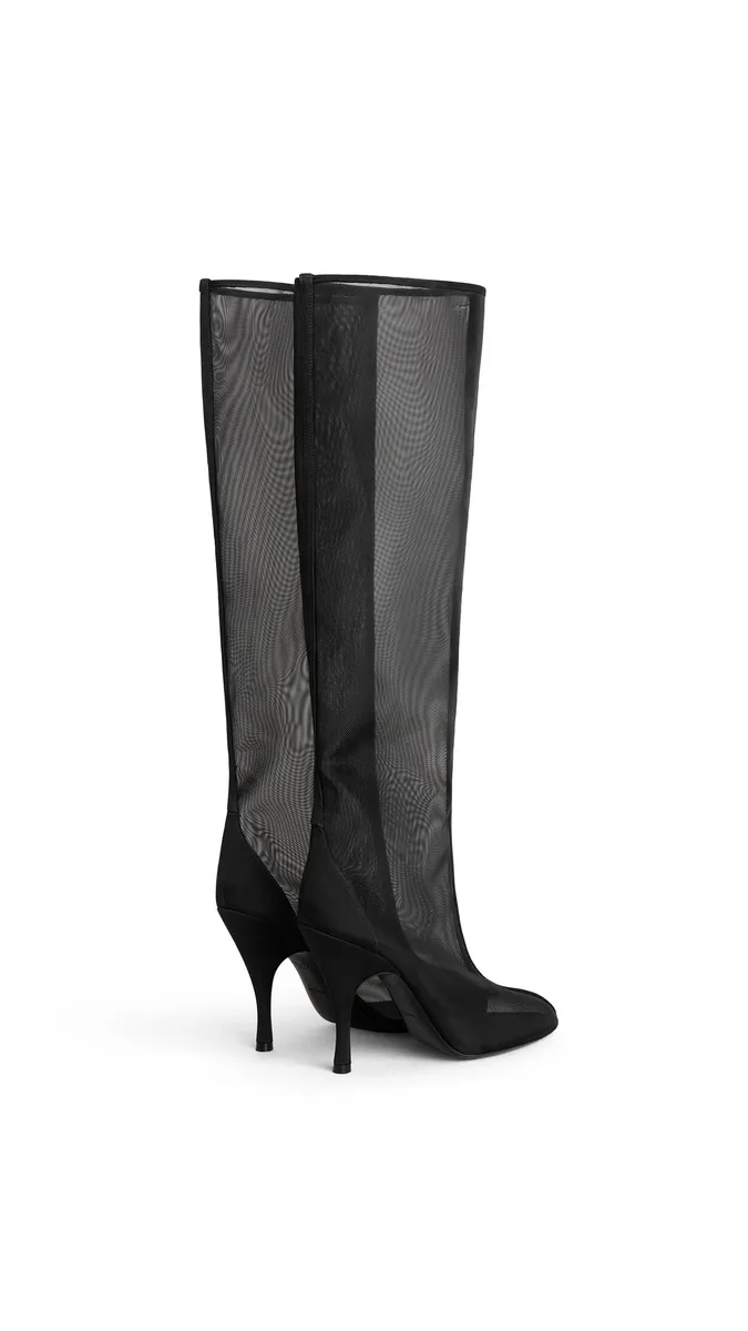 Alaïa Knee Boots In Mesh | Thumbnail 3