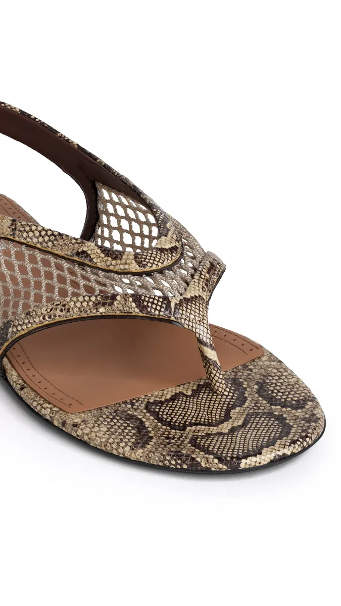 Alaïa Fishnet Thong Sandals In Ayers Leather | Thumbnail 3