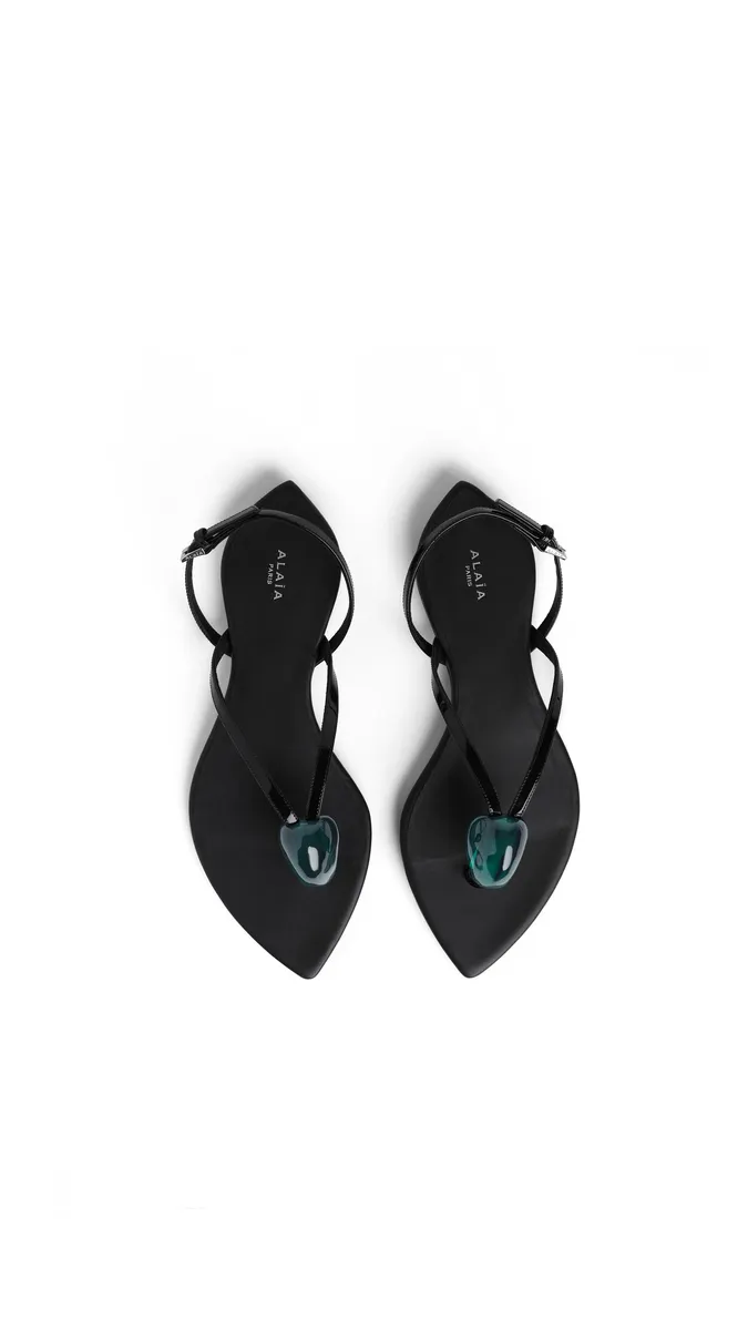 Alaïa Flat Jewel Sandals In Patent Leather | Thumbnail 4