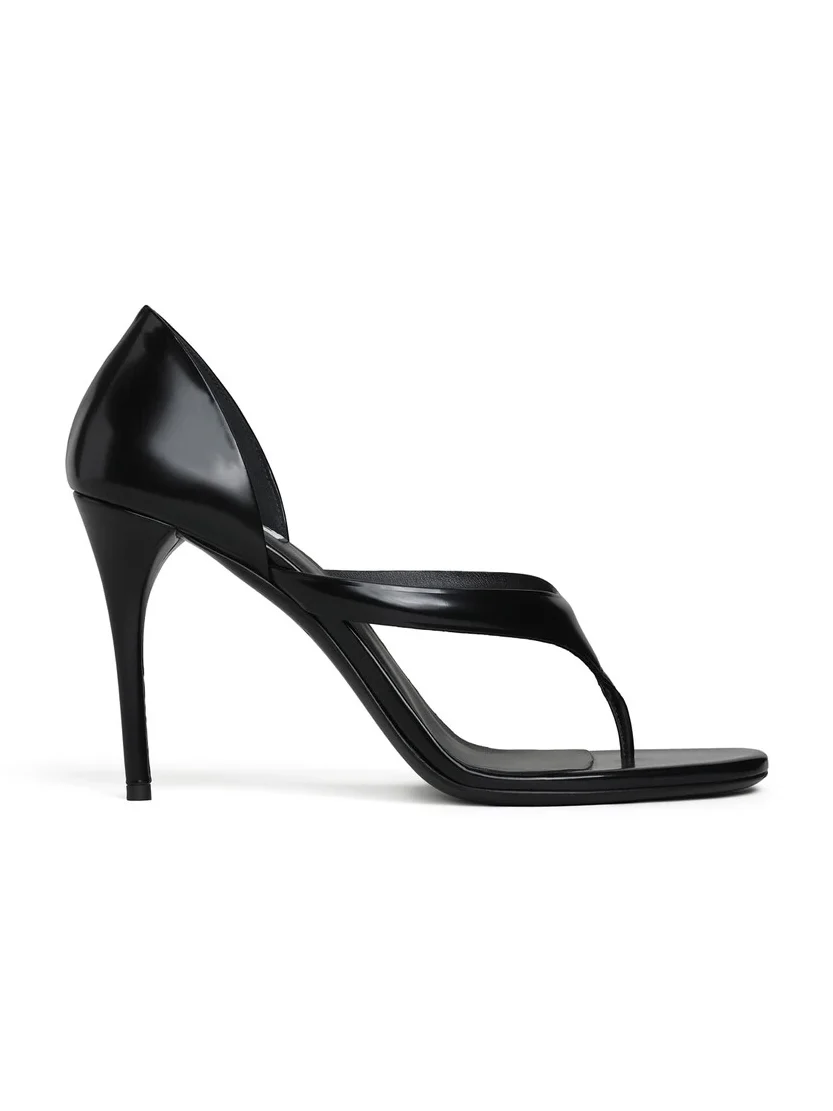 Alaïa Infradito Sandals In Patent Calfskin