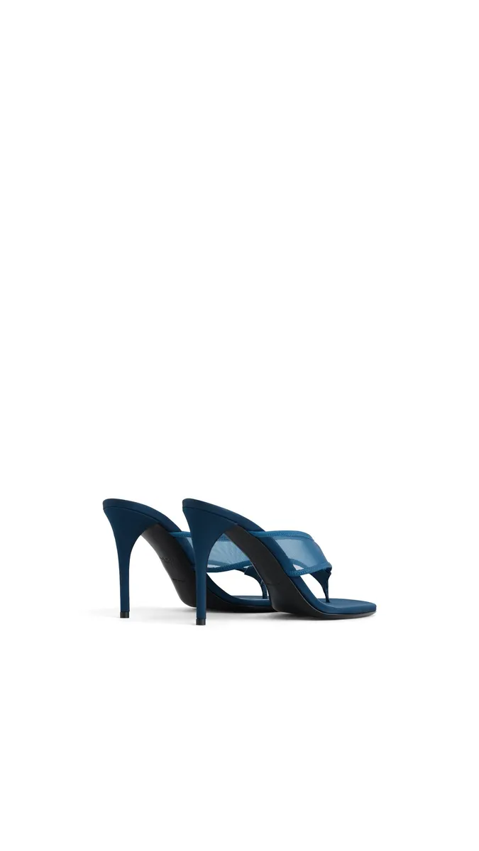 Alaïa Mules Tong In Mesh | Thumbnail 3 Alaïa Mules Tong In Mesh | Thumbnail 3