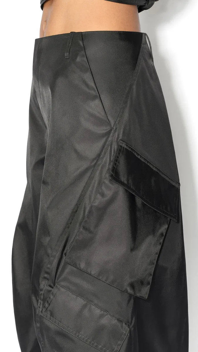 Alaïa Taffeta Cargo Pants | Thumbnail 4 Alaïa Taffeta Cargo Pants | Thumbnail 4