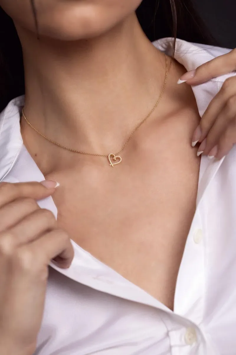 KWIAT Diamond Cross My Heart Small Pendant | Thumbnail 2 KWIAT Diamond Cross My Heart Small Pendant | Thumbnail 2