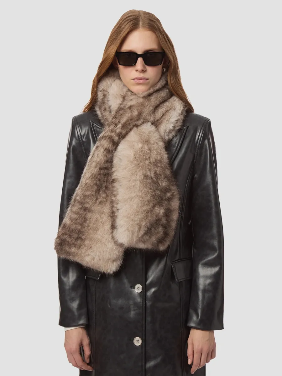 Apparis Women's Kai Faux-Mink Scarf | Thumbnail 2