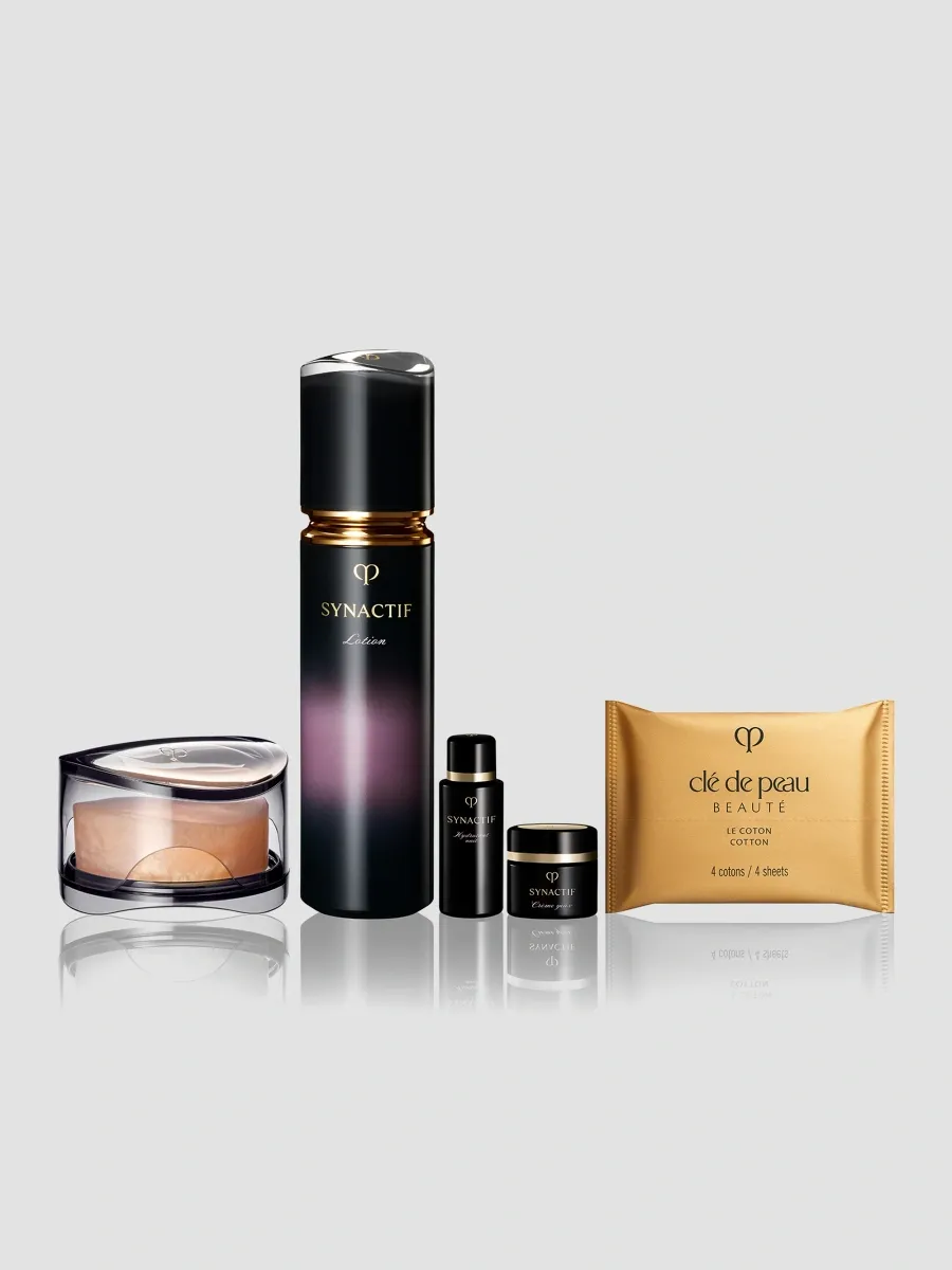 CLÉ DE PEAU BEAUTÉ Synactif 5-Piece Discovery Collection | Thumbnail 2 CLÉ DE PEAU BEAUTÉ Synactif 5-Piece Discovery Collection | Thumbnail 2