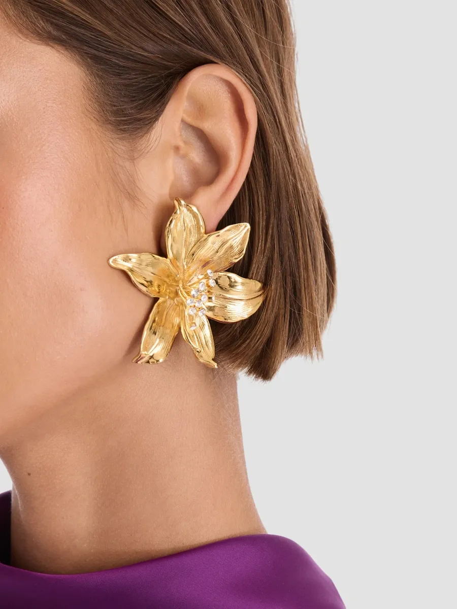Oscar de la Renta Women's 24K-Gold-Plated & Glass Crystal Lily Clip-On Stud Earrings | Thumbnail 2 Oscar de la Renta Women's 24K-Gold-Plated & Glass Crystal Lily Clip-On Stud Earrings | Thumbnail 2