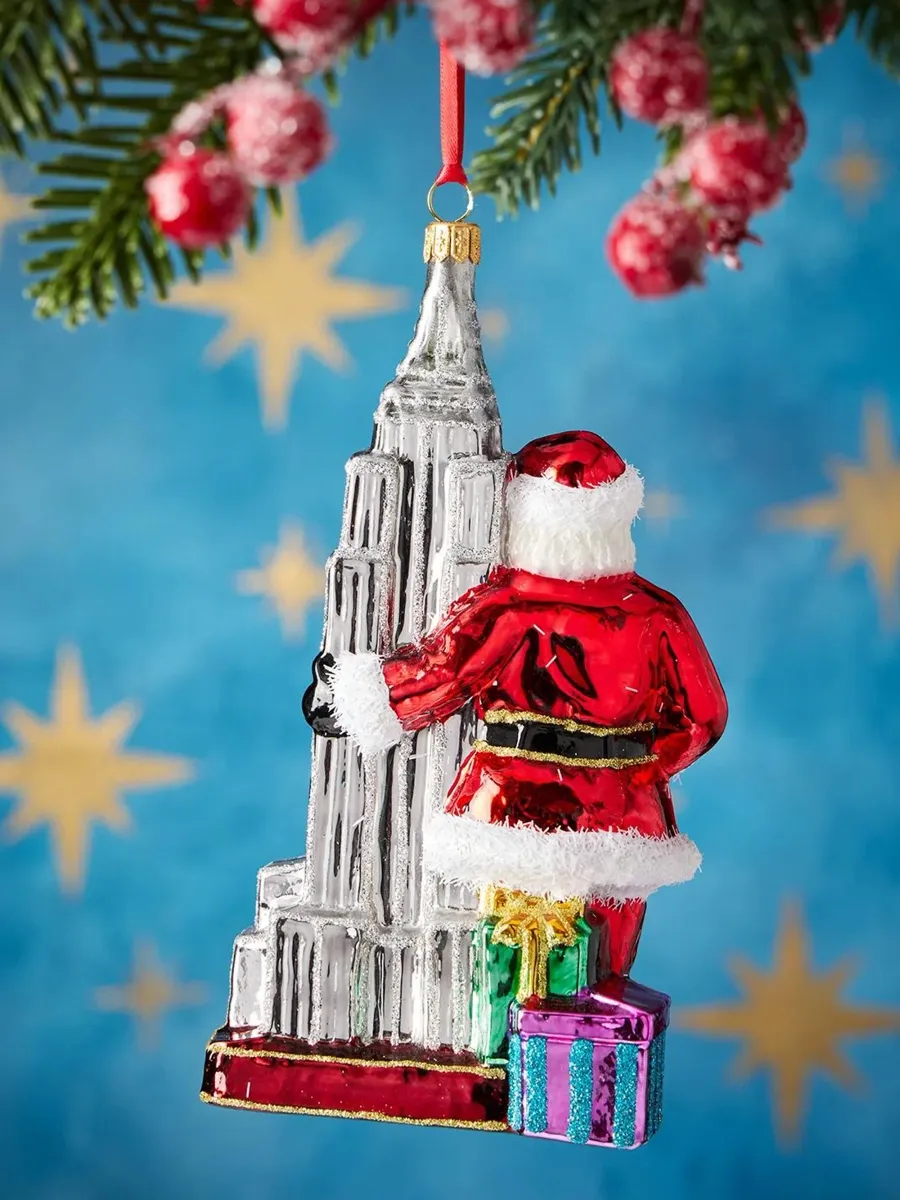 Glassware Art Studio Santa With Empire State Building Glass Ornament | Thumbnail 2