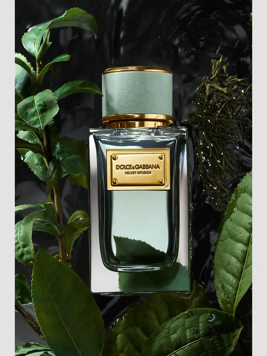 Dolce & Gabbana Velvet Collection Luminous 3-Piece Travel Set | Thumbnail 3 Dolce & Gabbana Velvet Collection Luminous 3-Piece Travel Set | Thumbnail 3