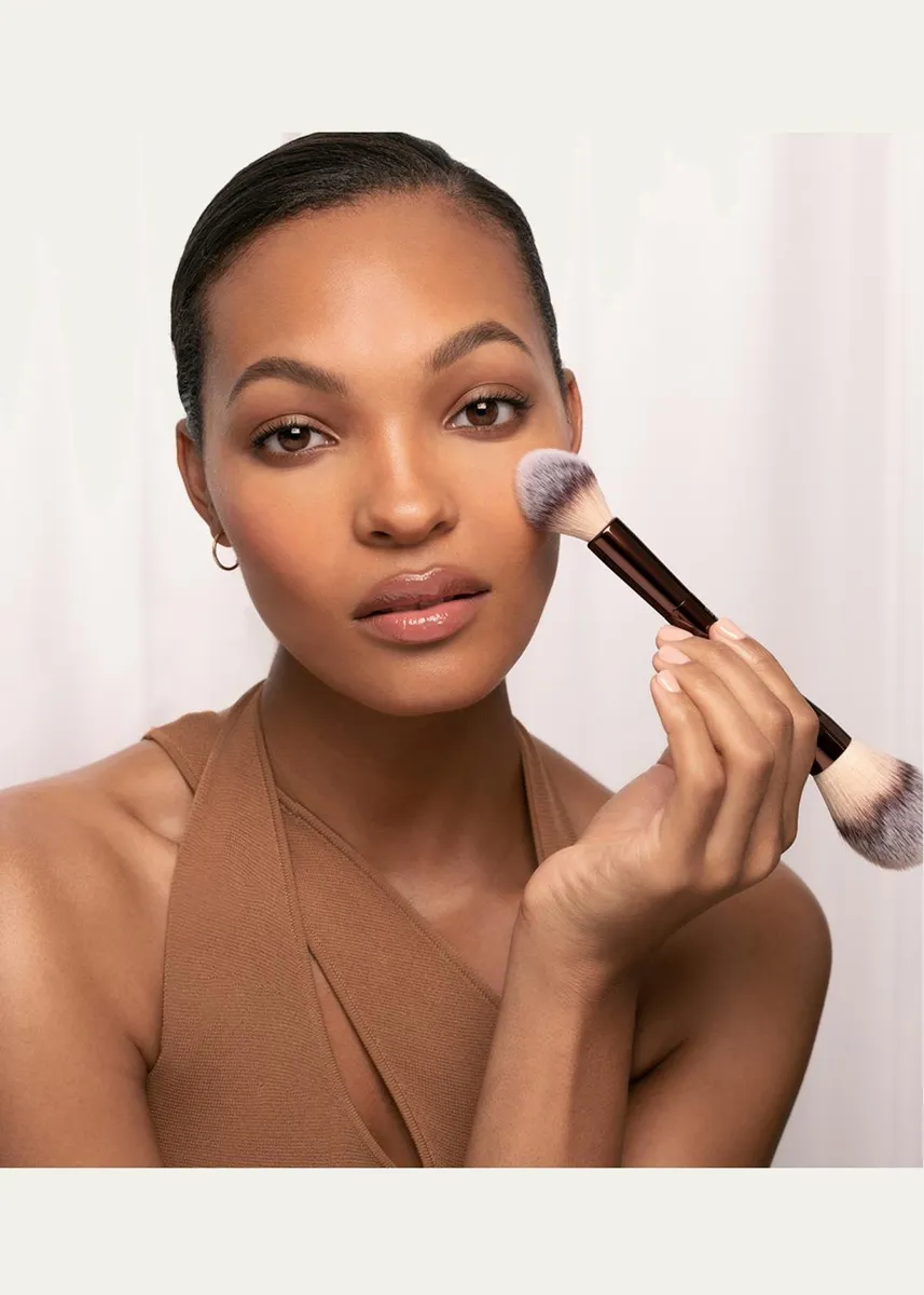 Hourglass Cosmetics Veil Translucent Setting Powder | Thumbnail 4
