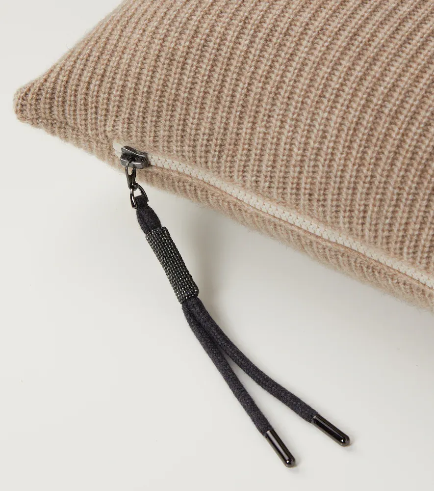 Brunello Cucinelli Ribbed-knit cashmere cushion | Thumbnail 2