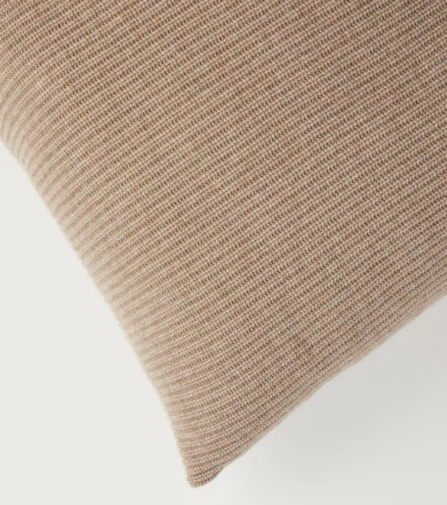 Brunello Cucinelli Ribbed-knit cashmere cushion | Thumbnail 5