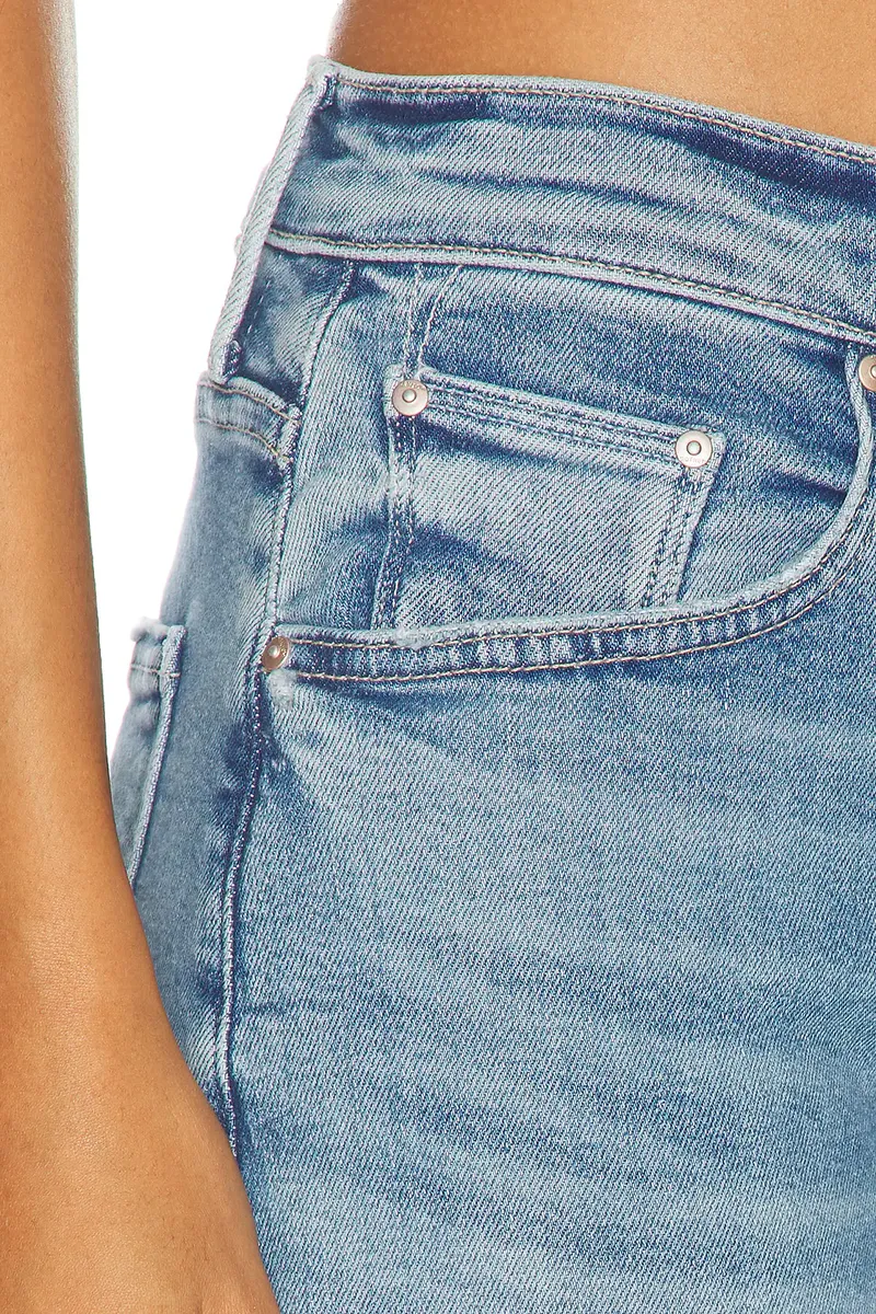 Mother The Mid Rise Lasso Sneak Jeans | Thumbnail 6