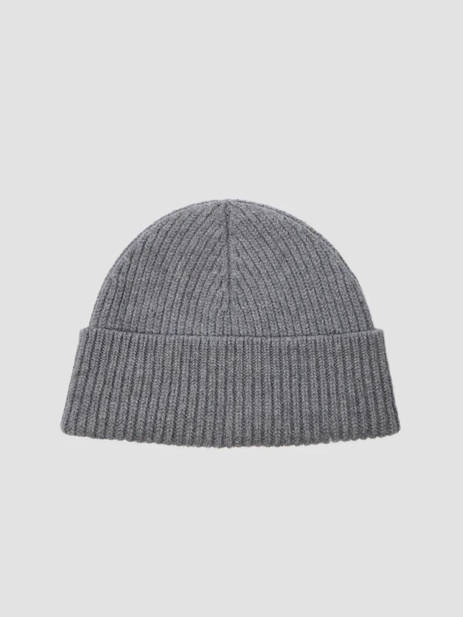 AMI PARIS Men's Logo Rib-Knit Wool Beanie Hat | Thumbnail 2 AMI PARIS Men's Logo Rib-Knit Wool Beanie Hat | Thumbnail 2