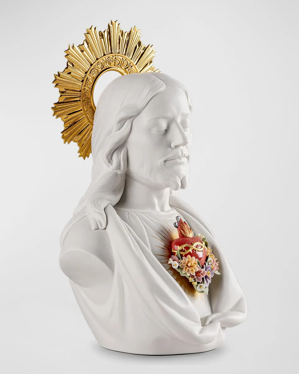 Lladro Sacred Heart of Jesus Sculpture | Thumbnail 4 Lladro Sacred Heart of Jesus Sculpture | Thumbnail 4