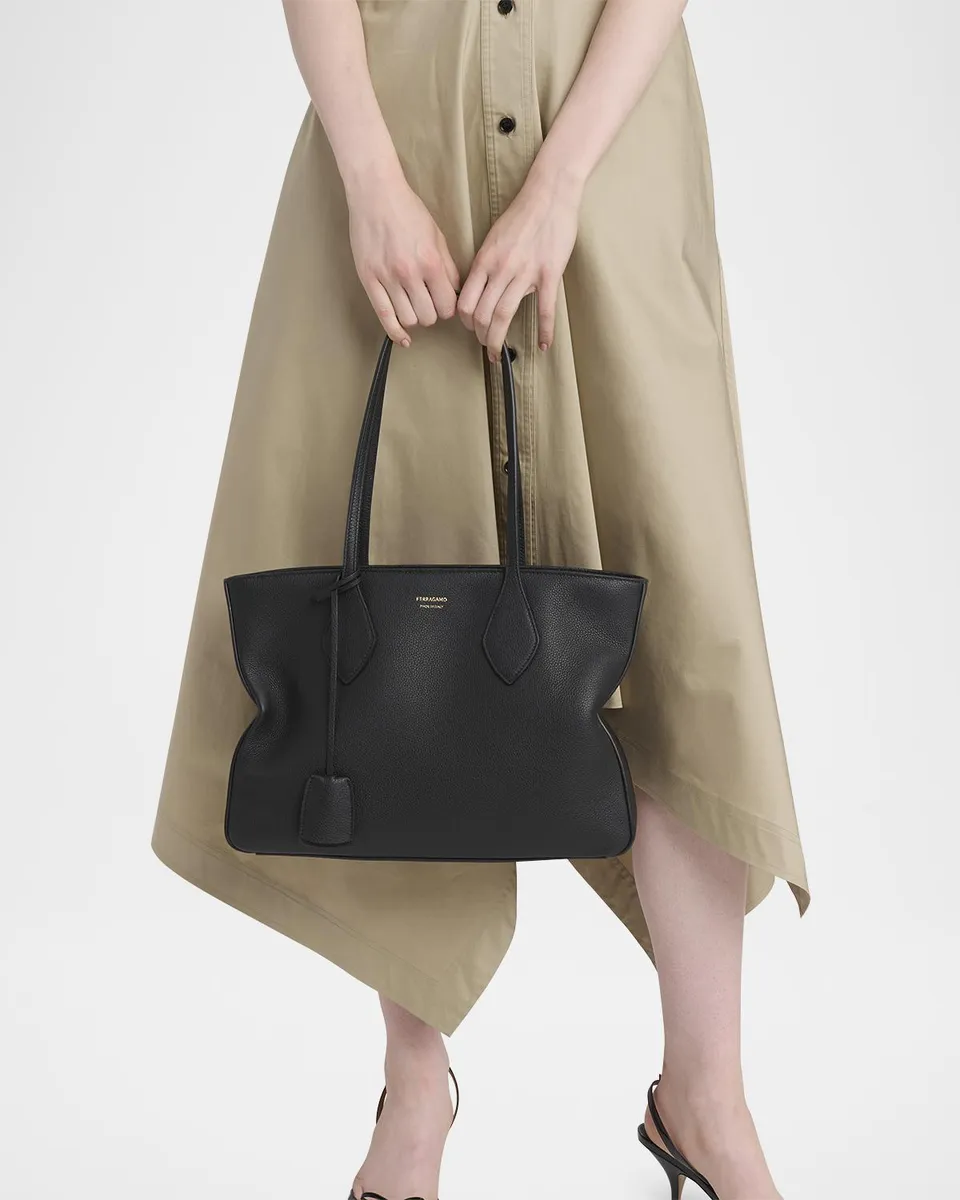 Ferragamo Small Star Tote Bag | Thumbnail 2 Ferragamo Small Star Tote Bag | Thumbnail 2