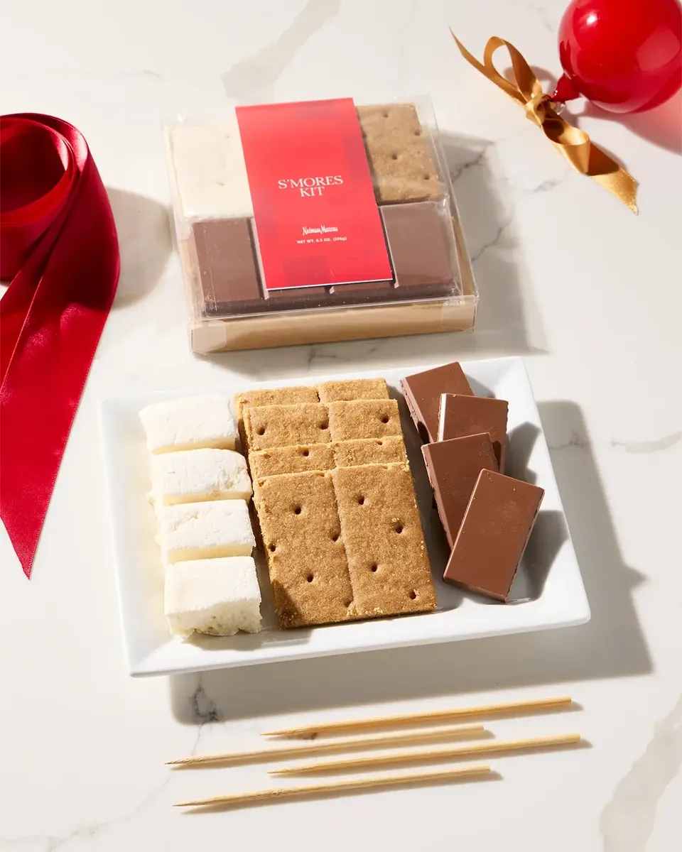 Neiman Marcus Classic S 'mores Kit | Thumbnail 2 Neiman Marcus Classic S 'mores Kit | Thumbnail 2
