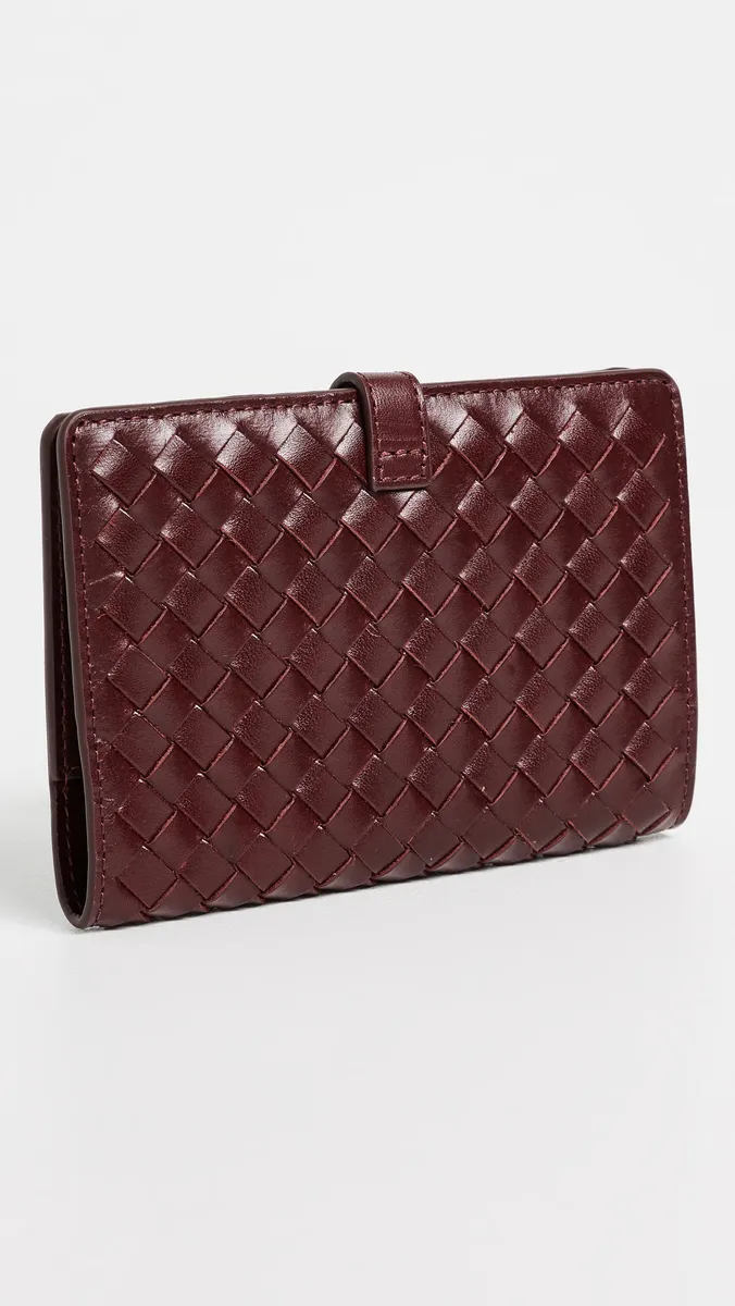 Madewell Leather Passport Case | Thumbnail 3 Madewell Leather Passport Case | Thumbnail 3
