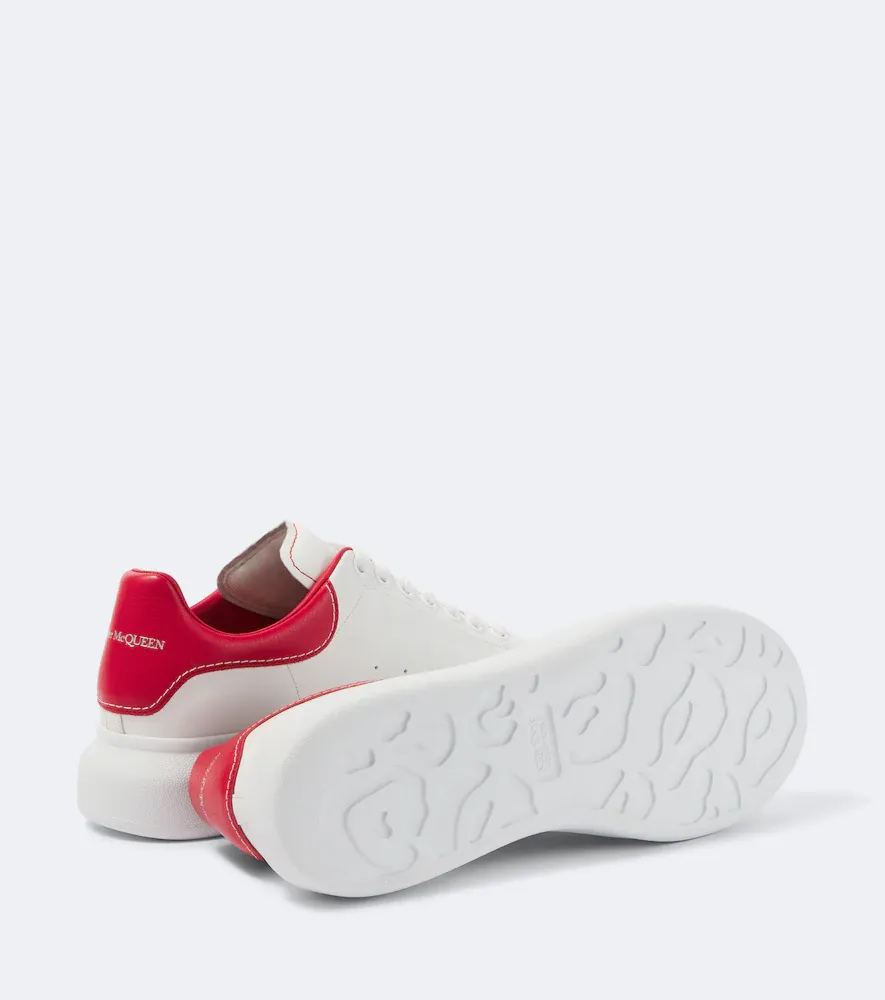 Alexander McQueen Oversized leather sneakers | Thumbnail 5 Alexander McQueen Oversized leather sneakers | Thumbnail 5