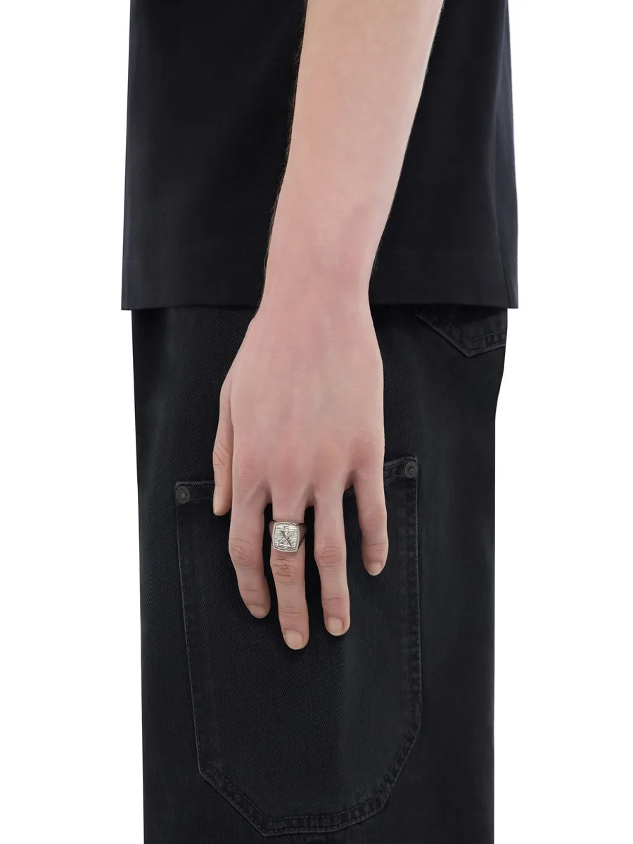 Off-White Arrow Textured Ring | Thumbnail 2